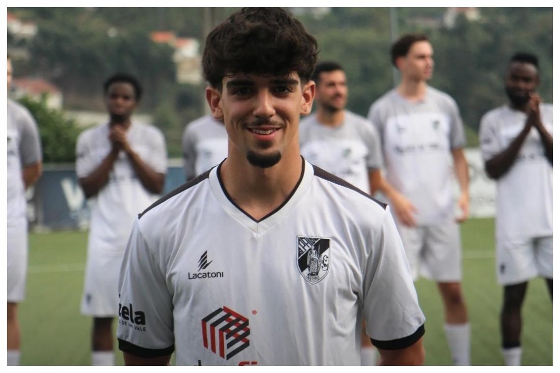 Aos 16 anos Nuno Queiroz entra para a história do S. Paio SC