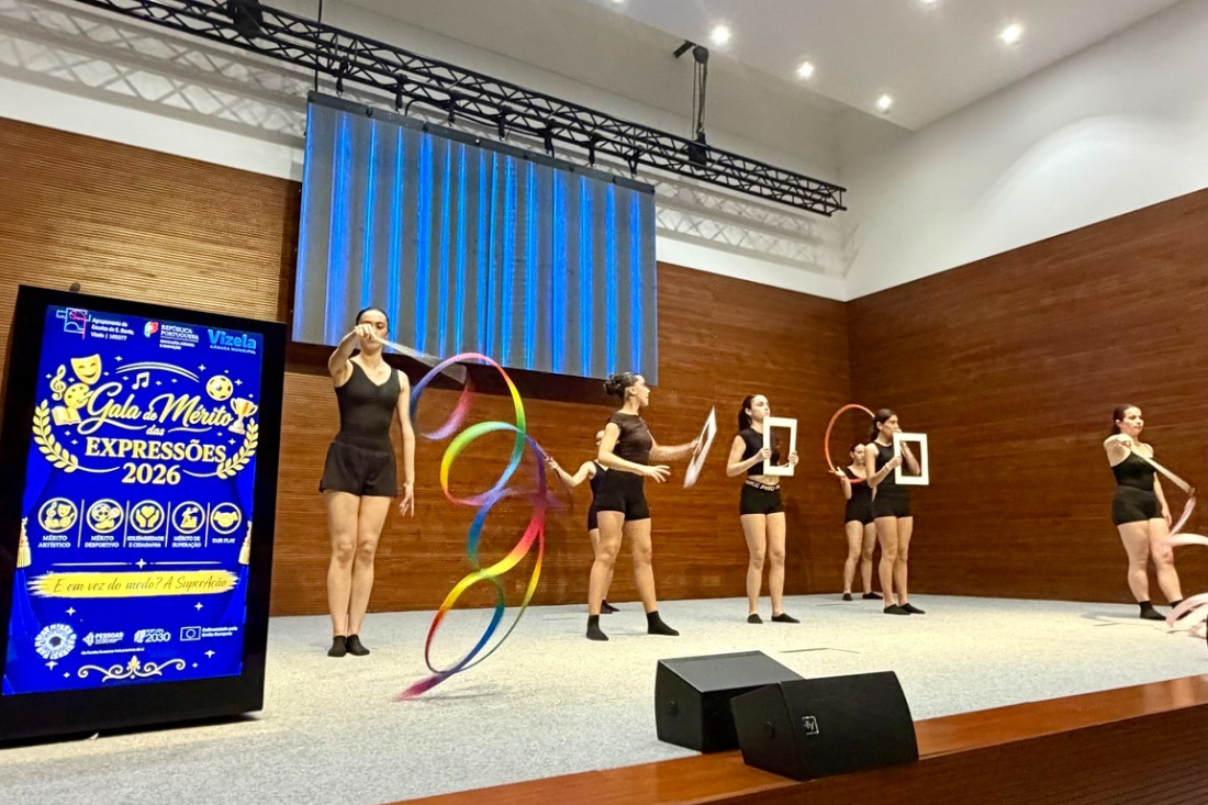 Rádio Vizela - Gala de mérito distingue alunos do AE de S.Bento