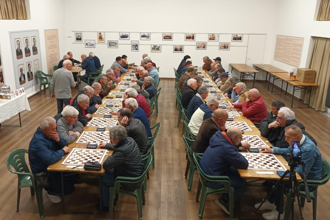 Rádio Vizela - Casa do Povo reuniu 52 jogadores no Torneio Nacional Damas