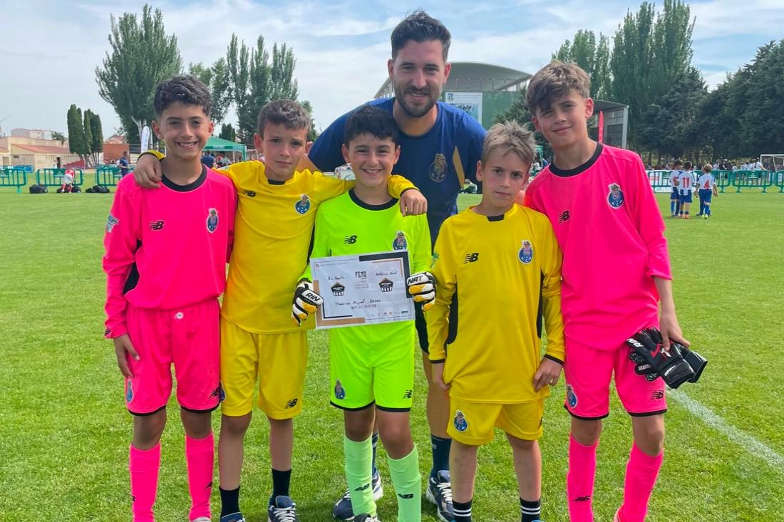 Tiago Costa viveu época memorável ao serviço do FC Porto 