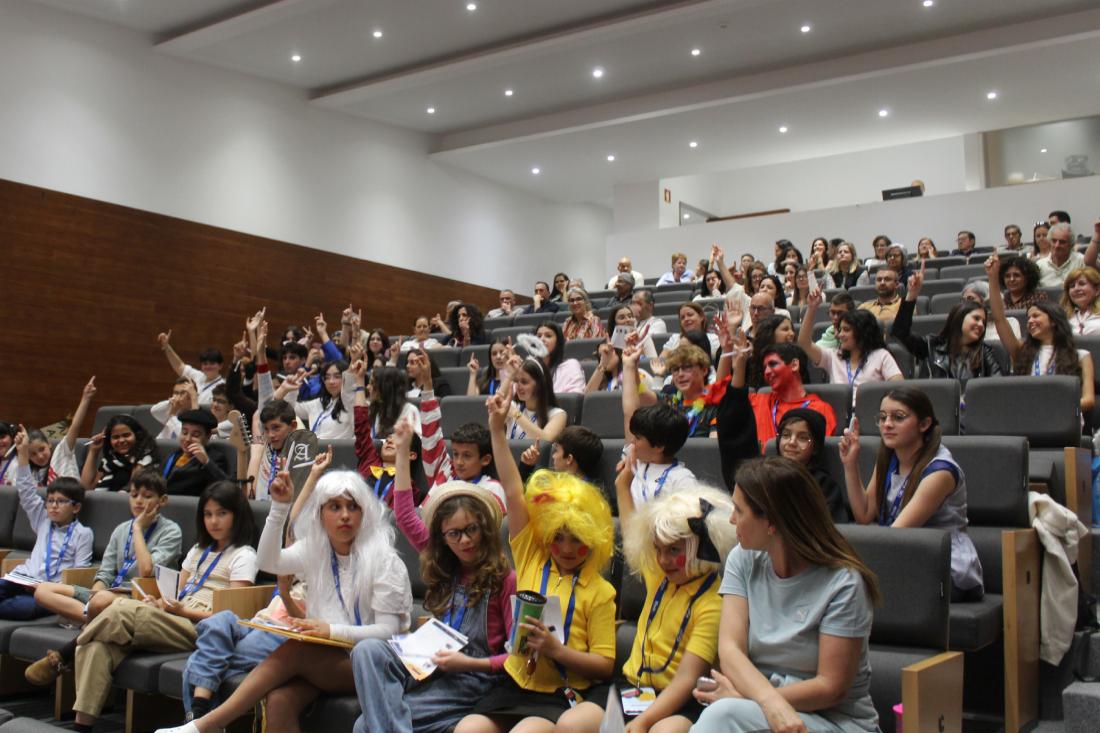 Festa da Leitura Ave reuniu 53 alunos no Auditório Municipal