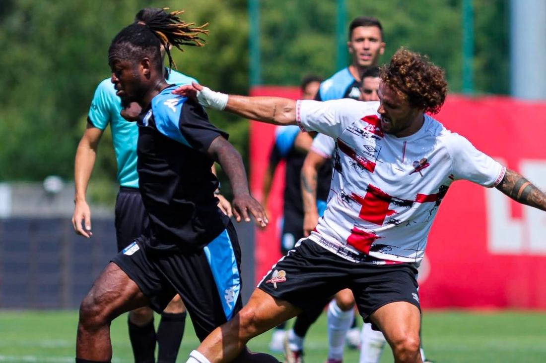 O FC Vizela derrotado esta manhã pelo Leixões por 3-2
