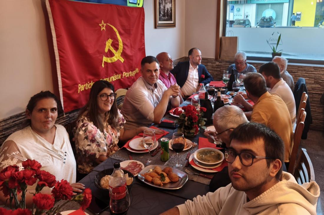 PCP de Vizela assinalou o 25 de Abril com jantar evocativo 