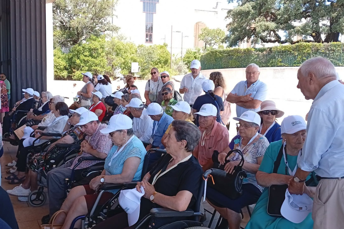 Passeio sénior reuniu cerca de 500 eulalenses em Fátima