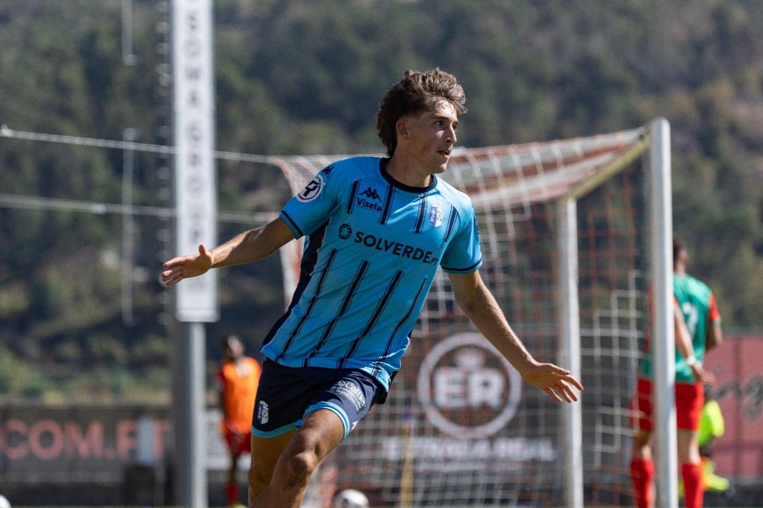João Barros foi transferido do FC Vizela para o Santa Clara