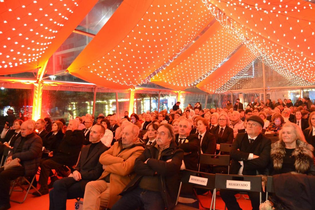 Rádio Vizela - Vizela cantou os Reis de casa cheia