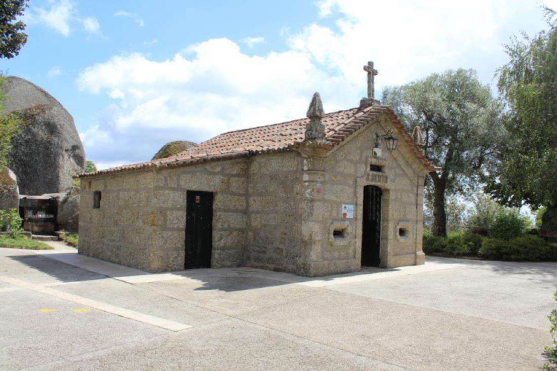 Ermida do São Bento das Pêras fechada para restauro