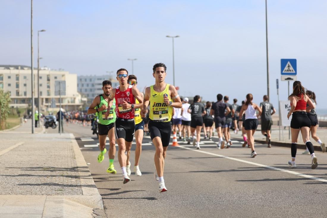 Rádio Vizela - Vizela Corre no pódio na Corrida El Corte Inglés Gaia/Porto