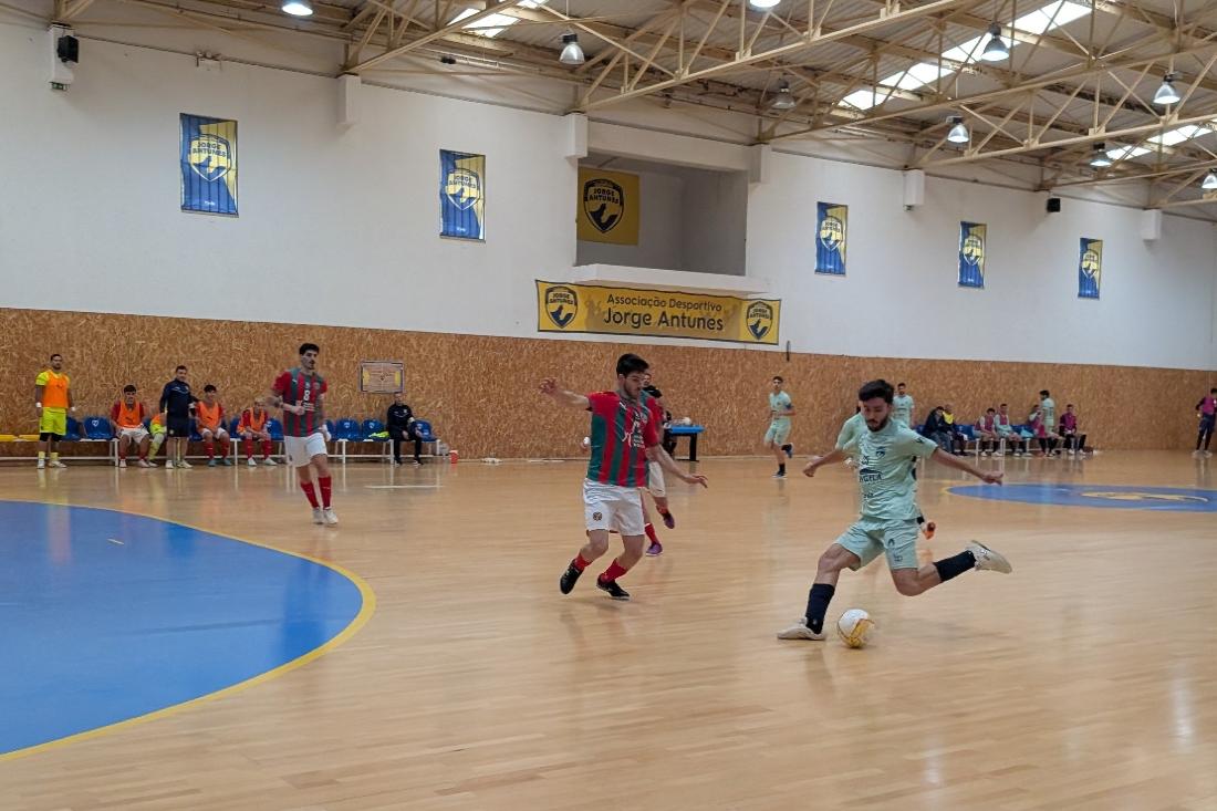 Desportivo perde frente ao Maritimo e adia manutenção