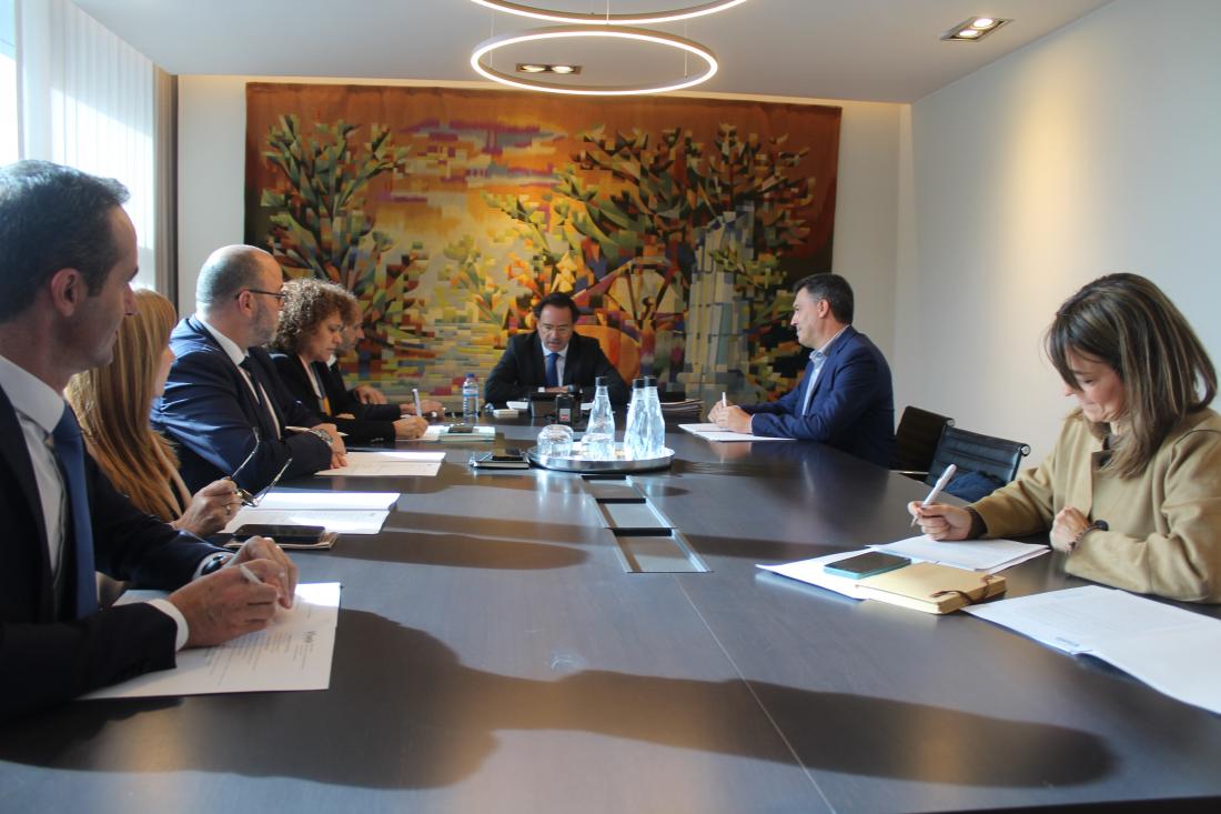 Mantêm-se os protagonistas mas também os temas em debate