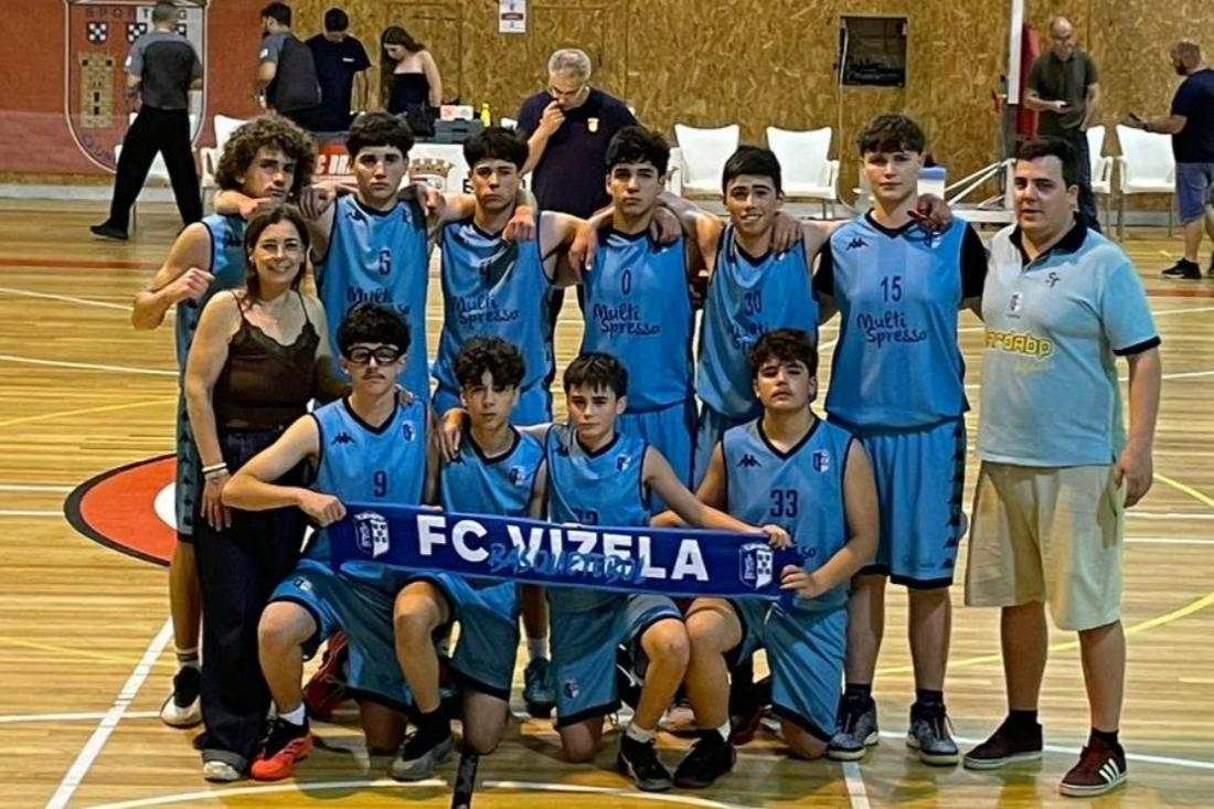 FC Vizela na luta por três títulos distritais de basquetebol
