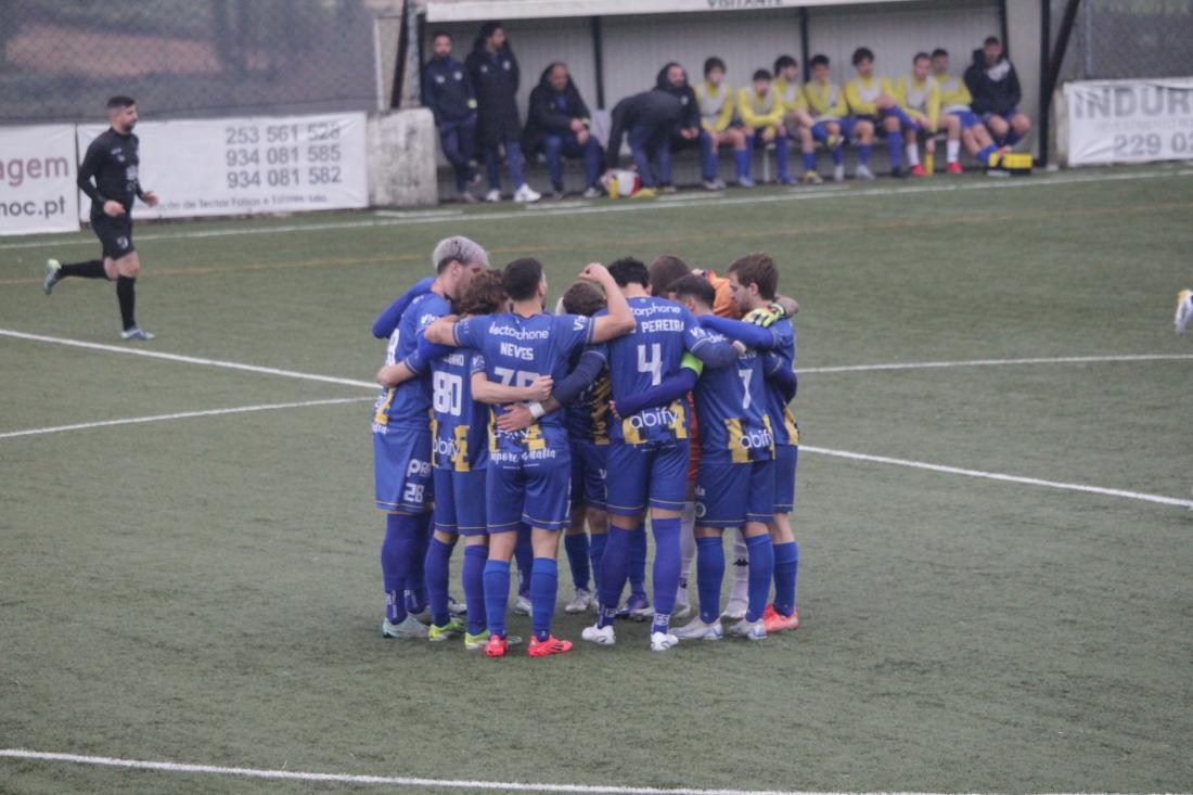 Rádio Vizela - Santo Adrião não consegue melhor que empate caseiro