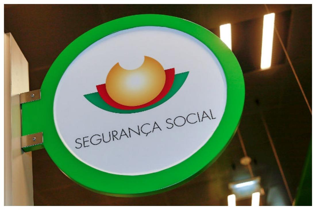 Presidente CMV visita novas instalações da Segurança Social 