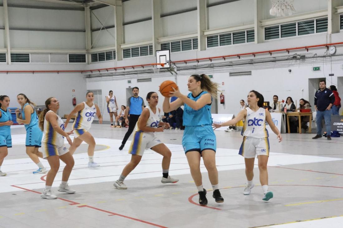 Rádio Vizela - Seniores Femininas do FC Vizela com vitória renhida com ATC 