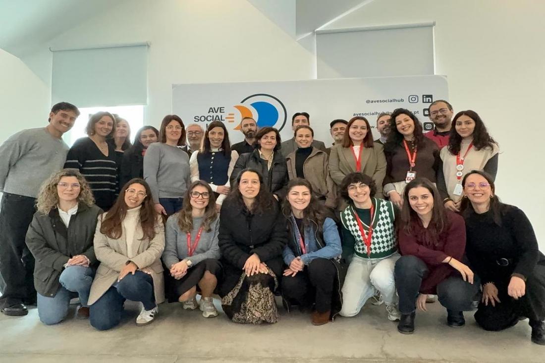 Ave Social Hub com sessão de capacitação em inovação social