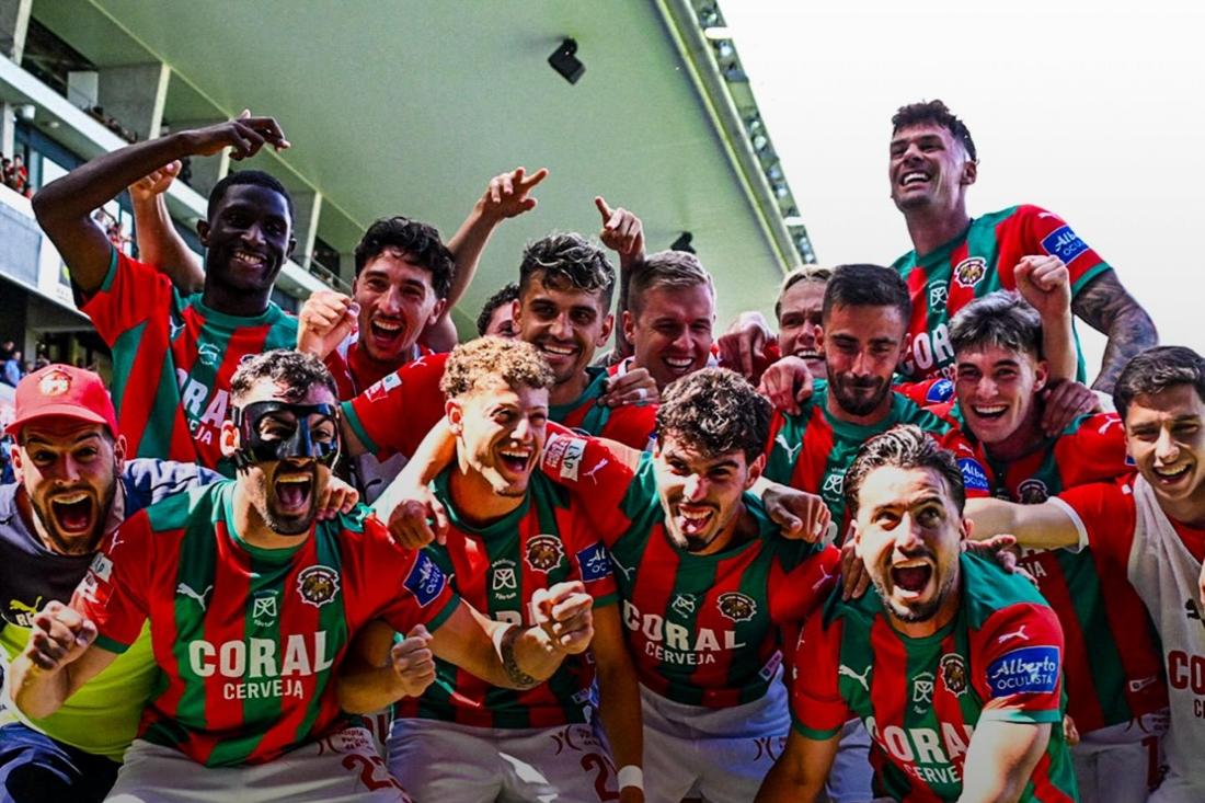 Marítimo junta título à subida à 1ª Liga Portuguesa 
